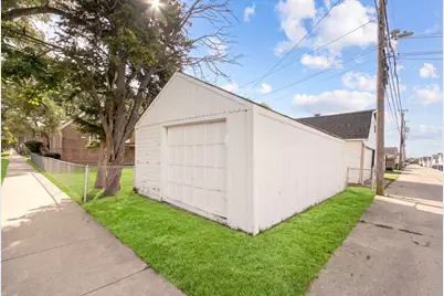 3354 N Paris Avenue, Chicago, IL 60634 - Photo 16