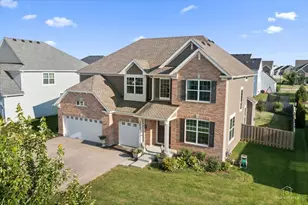 3617 Emerald Rd, Elgin, IL 60124 - Photo 2