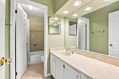 4345 Rock Cove Drive, Hoffman Estates, IL 60192 - Photo 18