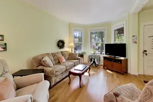 4149 N Ridgeway Ave, Chicago, IL 60618 - Photo 8