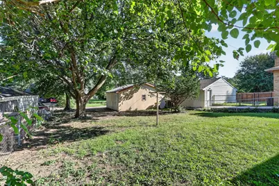 2917 Lawndale Avenue, Rockford, IL 61101 - Photo 40