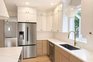3914 N Mozart St, Chicago, IL 60618 - Photo 12