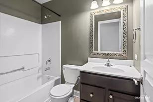 3292 Bromley Ln, Aurora, IL 60502 - Photo 18