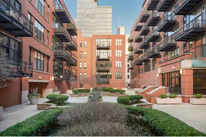 333 W Hubbard Street #610-611, Chicago, IL 60654 - Photo 2