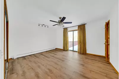 2226 Shannondale Road, Libertyville, IL 60048 - Photo 16