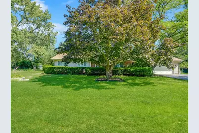 2226 Shannondale Road, Libertyville, IL 60048 - Photo 2