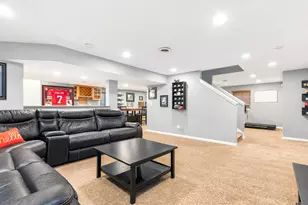 615 Manhattan Cir, Oswego, IL 60543 - Photo 16