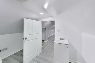 9549 S Calumet Ave, Chicago, IL 60628 - Photo 20