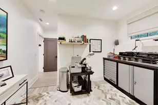 2657 W Belden Ave, Chicago, IL 60647 - Photo 34