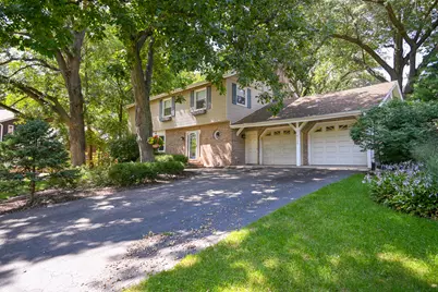 26W530 Prairie Avenue, Winfield, IL 60190 - Photo 2
