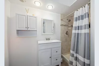 112 Carriage Way Drive #110A, Burr Ridge, IL 60527 - Photo 16