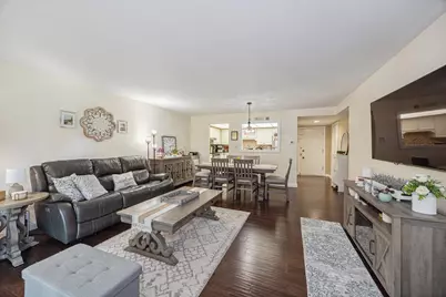112 Carriage Way Drive #110A, Burr Ridge, IL 60527 - Photo 10