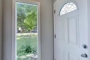 5705 Aubrey Terrace, Downers Grove, IL 60516 - Photo 6