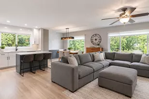 805 Indigo Ct, Lake Zurich, IL 60047 - Photo 6