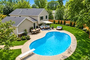 805 Indigo Ct, Lake Zurich, IL 60047 - Photo 2