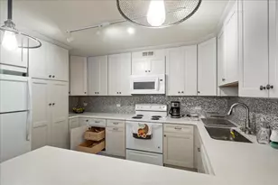 6007 N Sheridan Rd, Chicago, IL 60660 - Photo 10