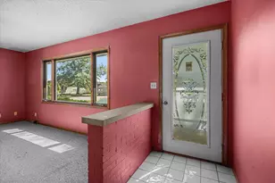 431 Ashelford Ct, Byron, IL 61010 - Photo 4