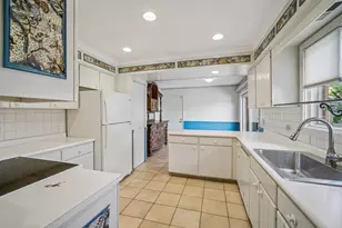 1466 Concorde Cir, Highland Park, IL 60035 - Photo 12