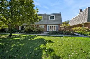 1466 Concorde Cir, Highland Park, IL 60035 - Photo 1