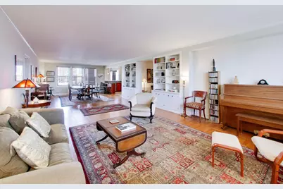 1585 Ridge Avenue #505, Evanston, IL 60201 - Photo 8