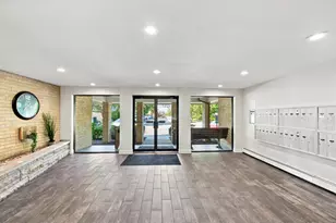 7231 Wolf Rd, Indian Head Park, IL 60525 - Photo 18