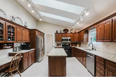 5 Cobblestone Court, Bloomington, IL 61704 - Photo 18