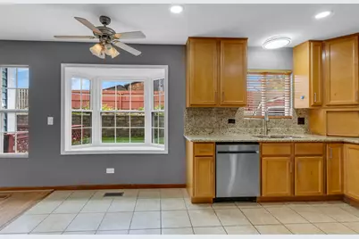 2S601 River Oaks Drive, Warrenville, IL 60555 - Photo 10