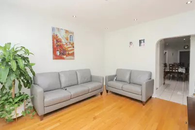 2844 N Damen Avenue, Chicago, IL 60618 - Photo 2