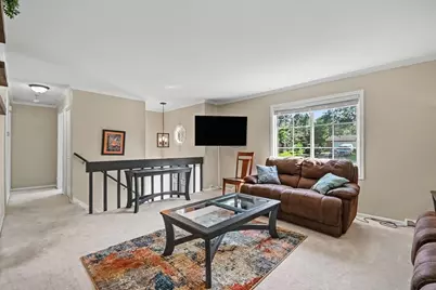 40020 N Adelphi Avenue, Beach Park, IL 60099 - Photo 4