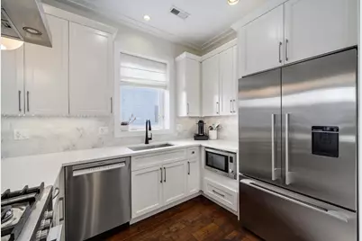 1908 W Belmont Avenue #3, Chicago, IL 60657 - Photo 10