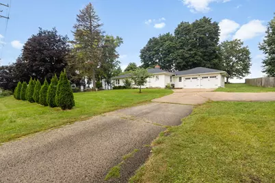 40W754 Route 64 Highway, Wasco, IL 60183 - Photo 2