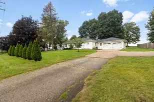 40W754 Route 64 Hwy, Wasco, IL 60183 - Photo 2