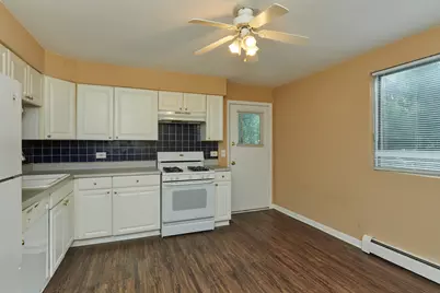 1762 W Highland Avenue #204, Chicago, IL 60660 - Photo 4