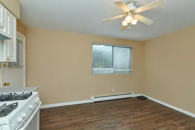 1762 W Highland Avenue #204, Chicago, IL 60660 - Photo 6