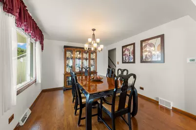 9204 Parkside Avenue, Oak Lawn, IL 60453 - Photo 6