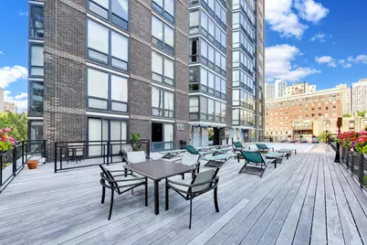 21 W Goethe Street #10L, Chicago, IL 60610 - Photo 32