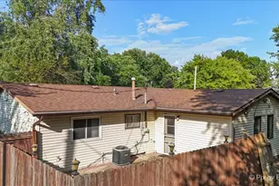 1243 Westchester Dr, Hanover Park, IL 60133 - Photo 34