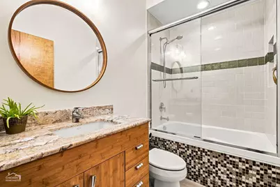 1500 W Ohio Street #2F, Chicago, IL 60642 - Photo 16