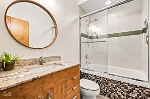 1500 W Ohio St, Chicago, IL 60642 - Photo 16
