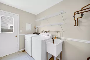 1550 Jasper Dr, Wheaton, IL 60189 - Photo 12
