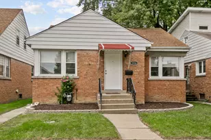 3916 Sunnyside Ave, Brookfield, IL 60513 - Photo 1