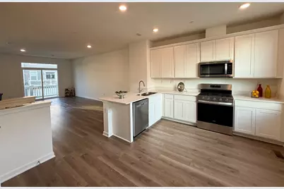 553 Yosemite Way, Mundelein, IL 60060 - Photo 2