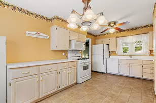 435 Kingman Ln, Hoffman Estates, IL 60169 - Photo 16