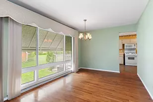 435 Kingman Ln, Hoffman Estates, IL 60169 - Photo 14