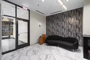 8 W Monroe St, Chicago, IL 60603 - Photo 4