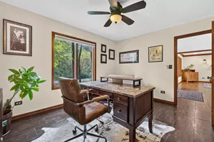 42W142 Ravine Dr, Saint Charles, IL 60175 - Photo 10