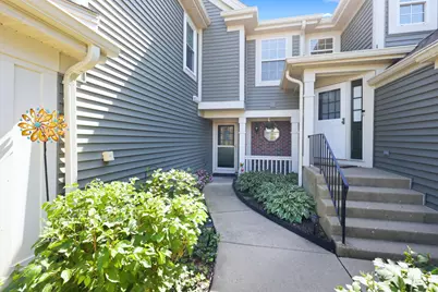 943 Little Falls Court #943, Elk Grove Village, IL 60007 - Photo 2