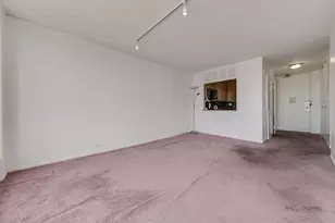 5445 N Sheridan Rd, Chicago, IL 60640 - Photo 16