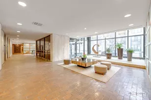 5445 N Sheridan Rd, Chicago, IL 60640 - Photo 8