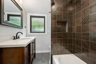 344 E Witchwood Ln, Lake Bluff, IL 60044 - Photo 20